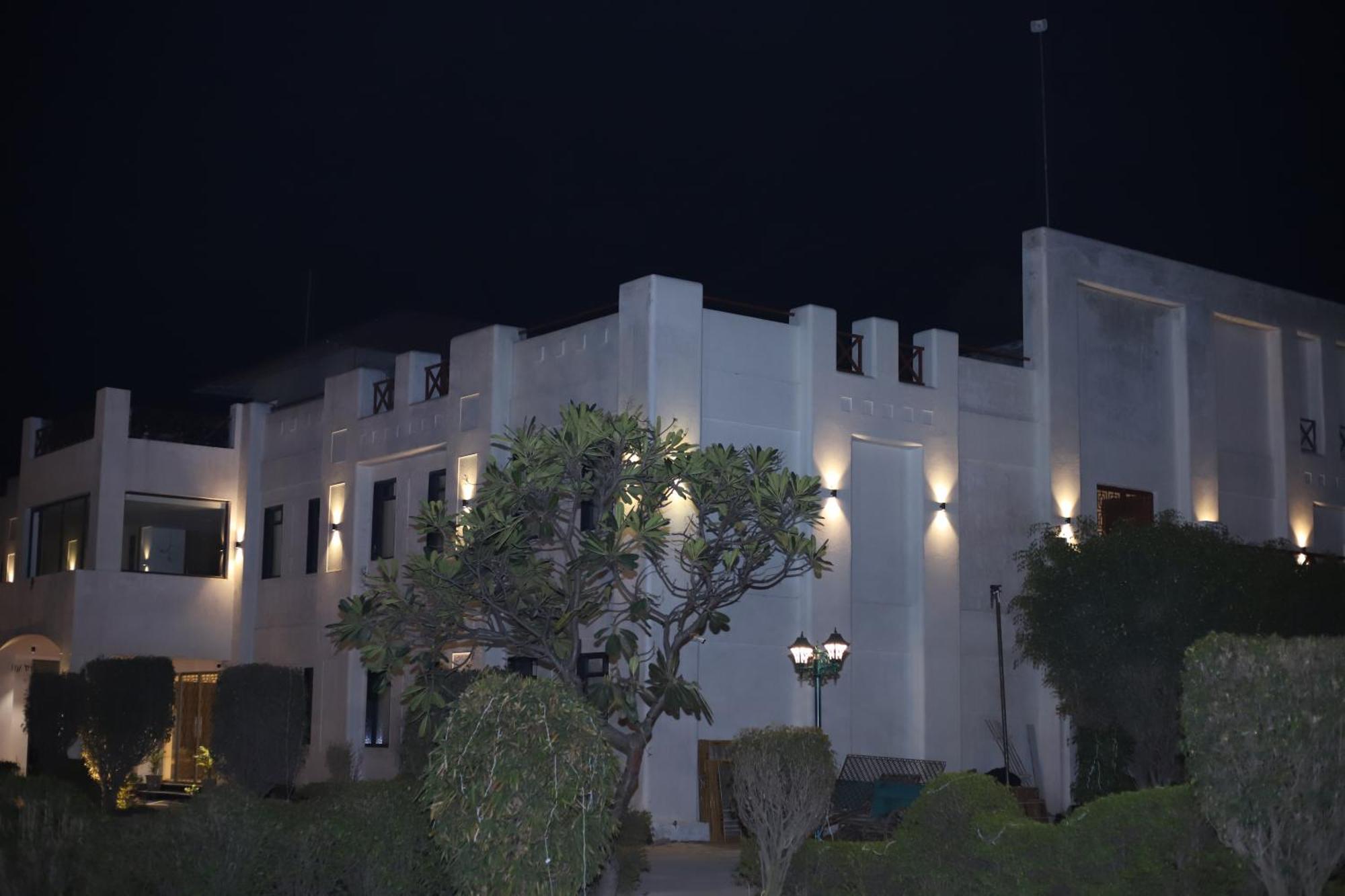 Pink Villa Boutique Hotel Мирут Екстериор снимка